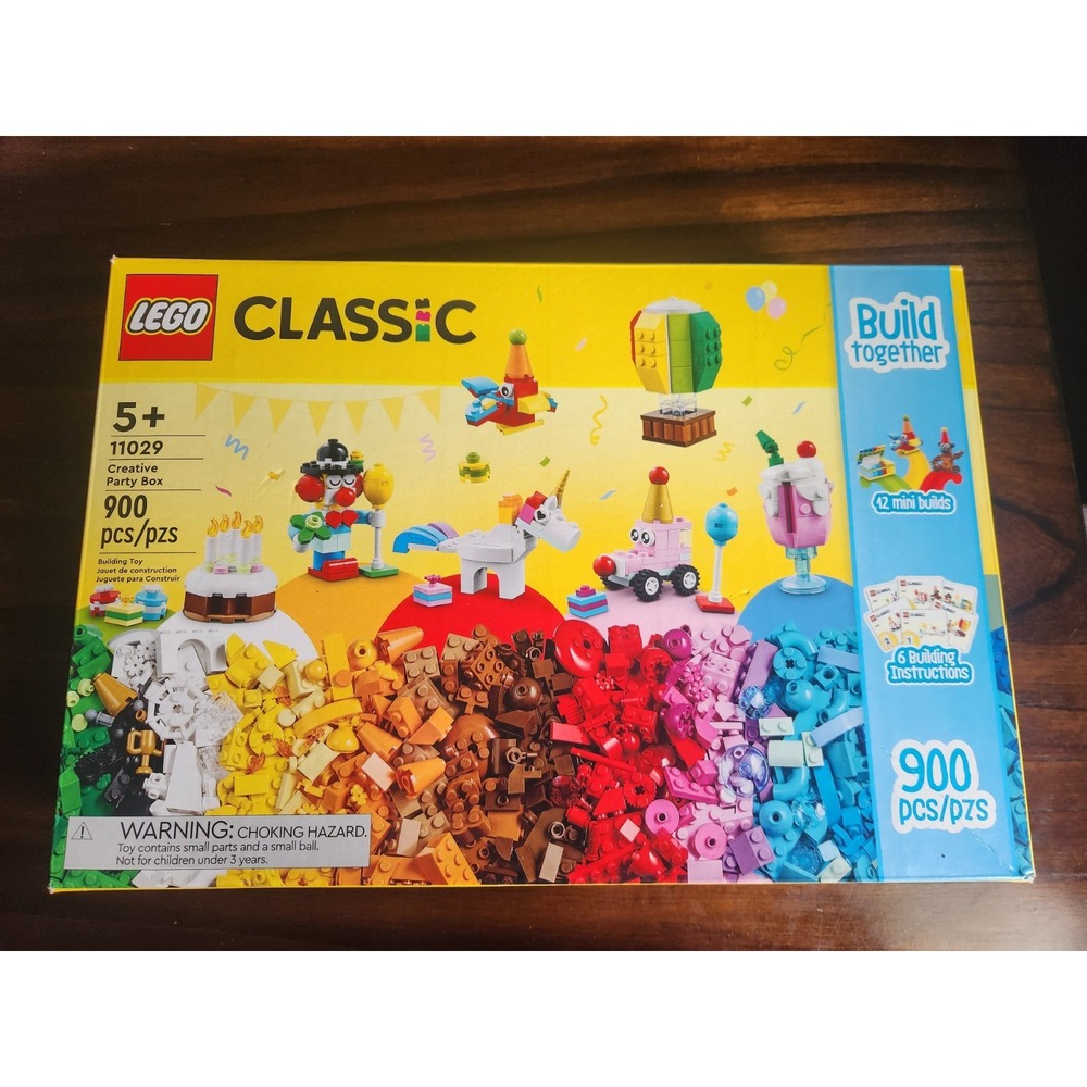 LEGO CLASSIC: Creative Party Box 11029 *New* Sealed bags* Read info. Retired!